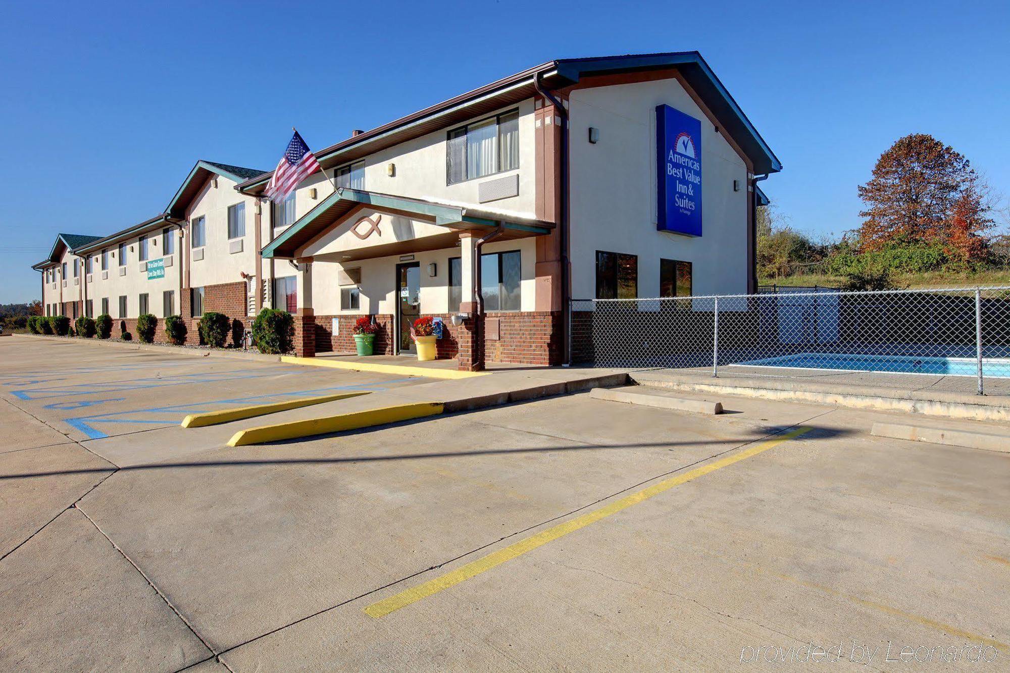 Americas Best Value Inn & Suites Cassville Roaring River Exteriör bild