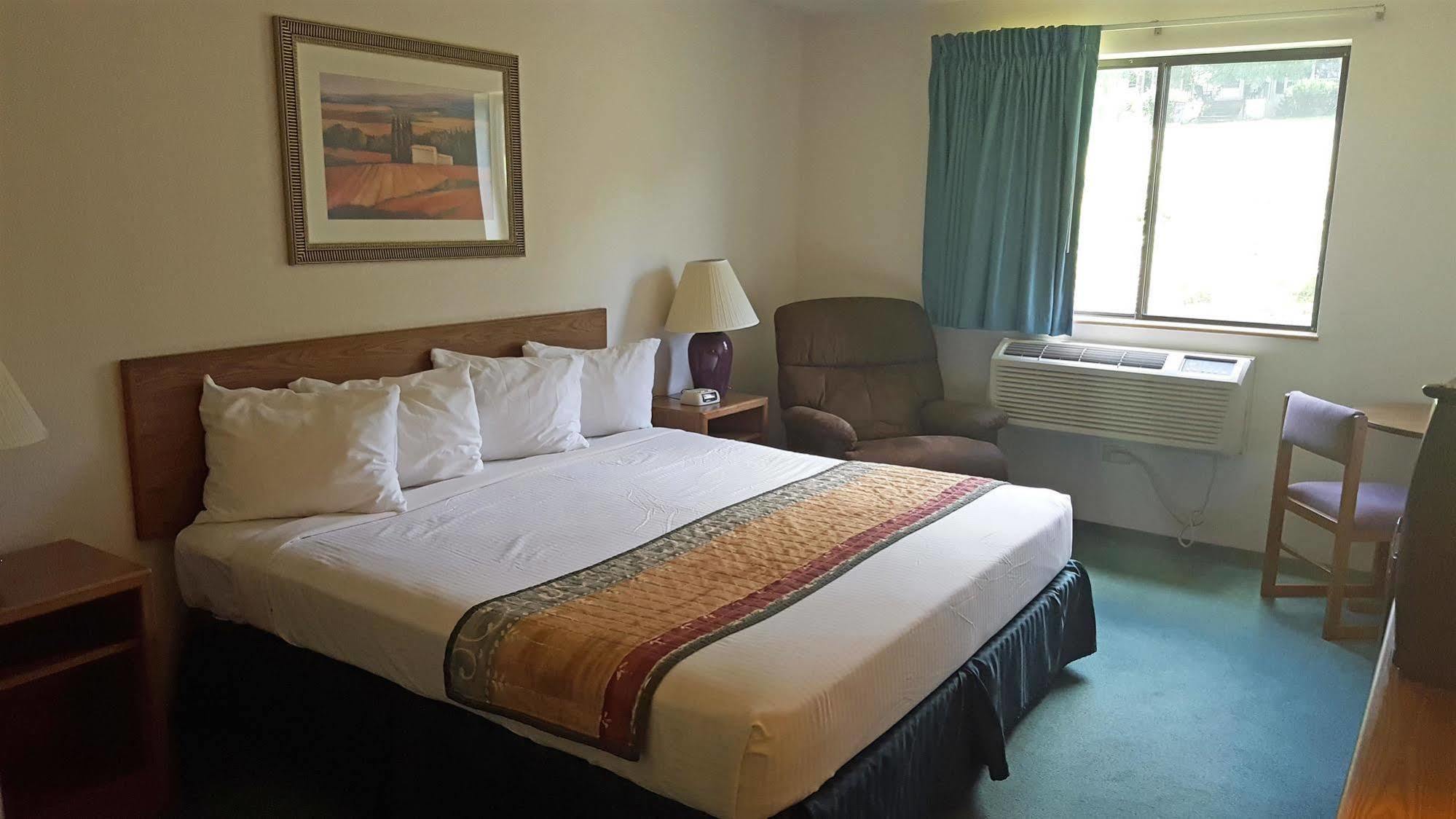 Americas Best Value Inn & Suites Cassville Roaring River Exteriör bild