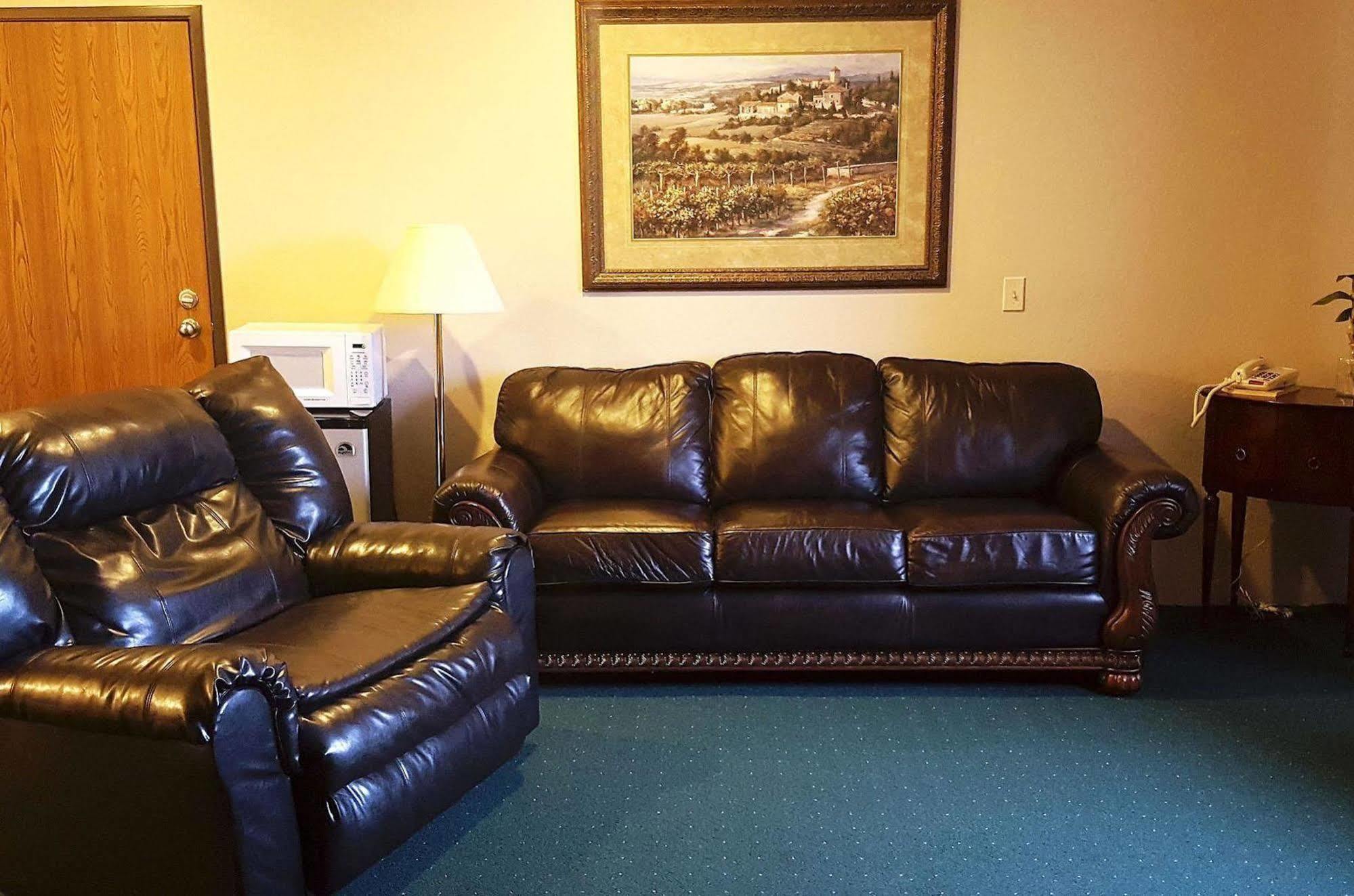 Americas Best Value Inn & Suites Cassville Roaring River Exteriör bild
